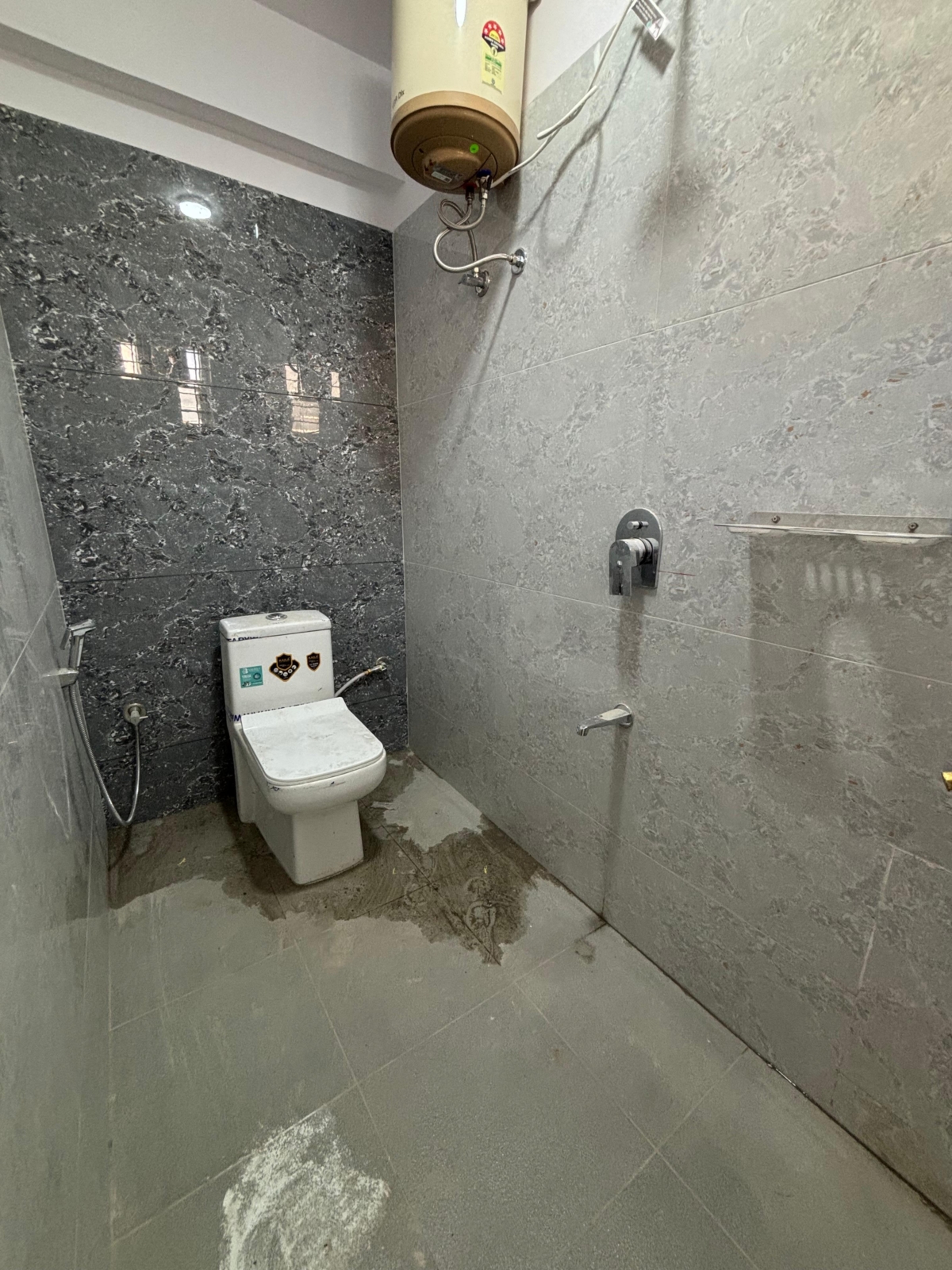 WhatsApp Image 2026-01-17 at 8.53.19 PM (1) 2 BHK fully furnished flat for rent in Koramangala