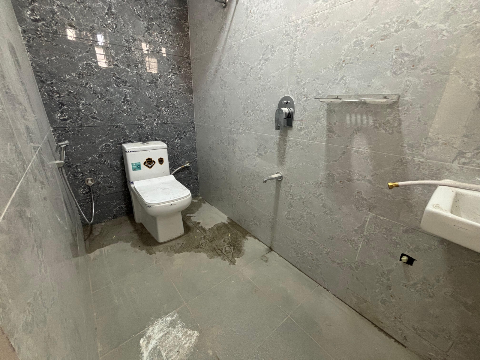 2 BHK fully furnished flat for rent in Koramangala